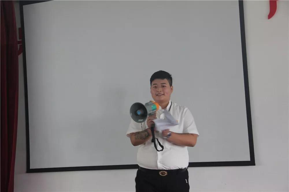 市场指导老师：刘霁岑